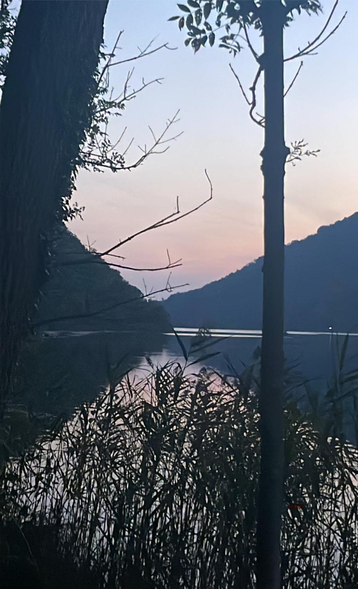 Laghi Di Como Appartamento Di Licinia E Mario Asso Экстерьер фото